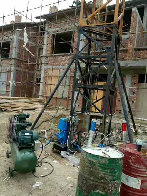 專業(yè)聚氨酯噴涂保溫施工方案(圖1) 專業(yè)聚氨酯噴涂保溫施工方案